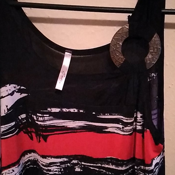 Dress - Picture 4 of 4